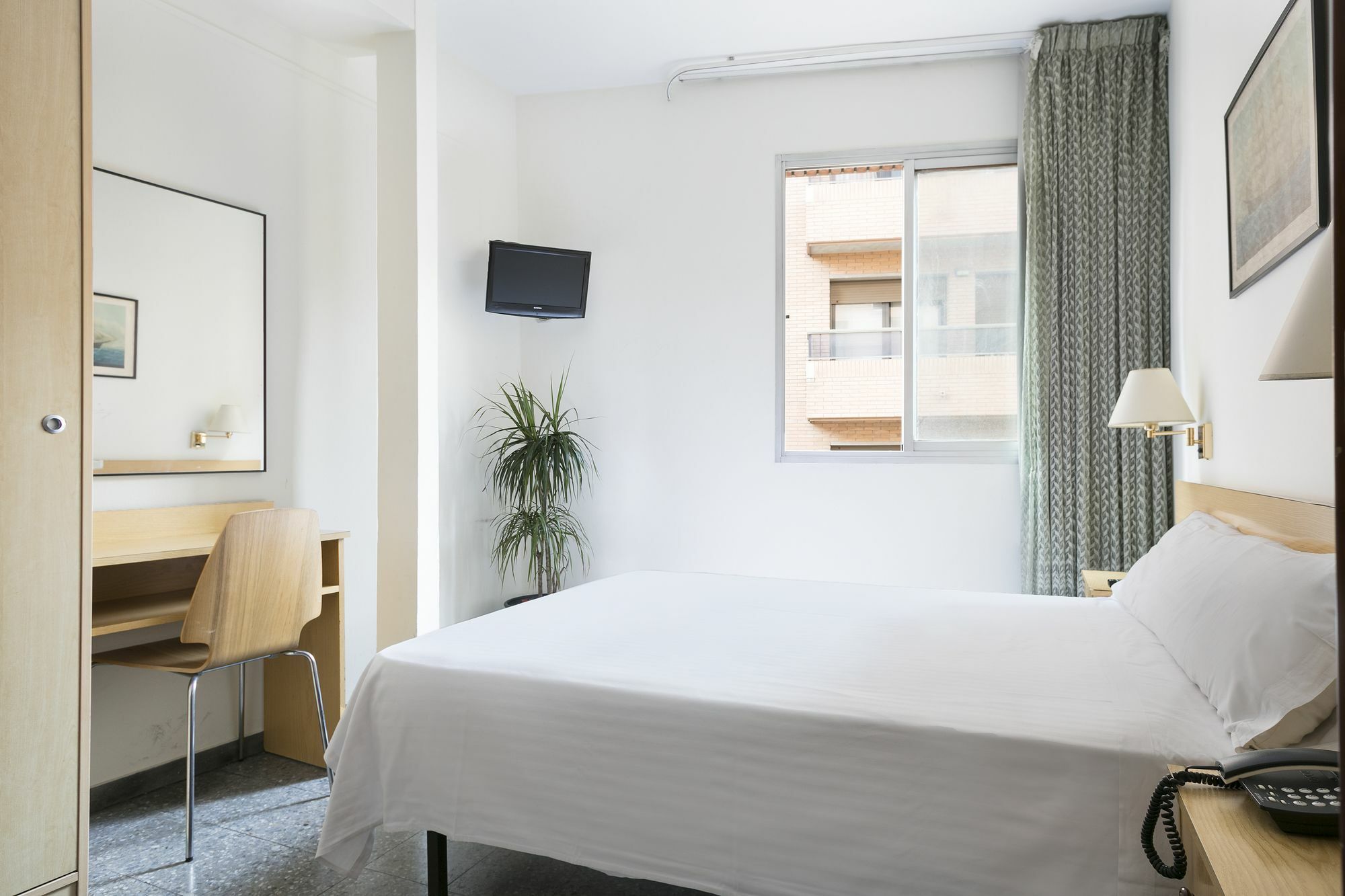 Otel Climent